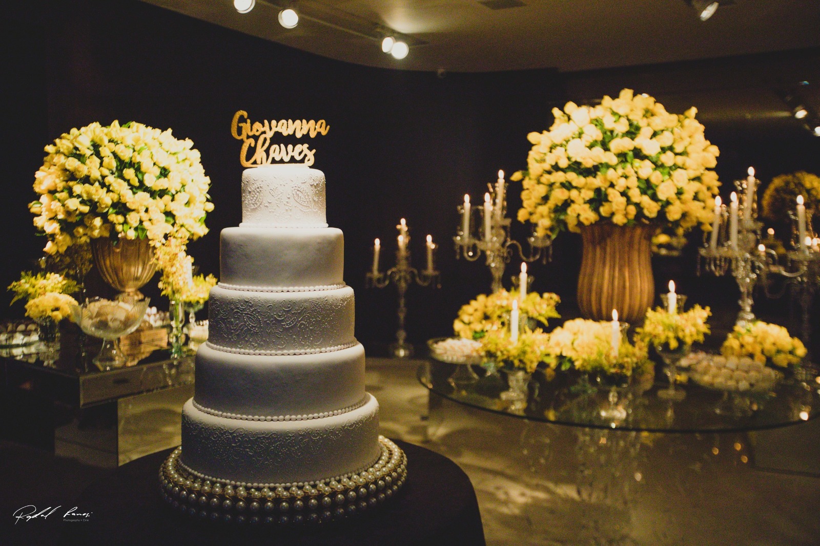 Bolo de casamento clássico — Castelo dos Vinhais